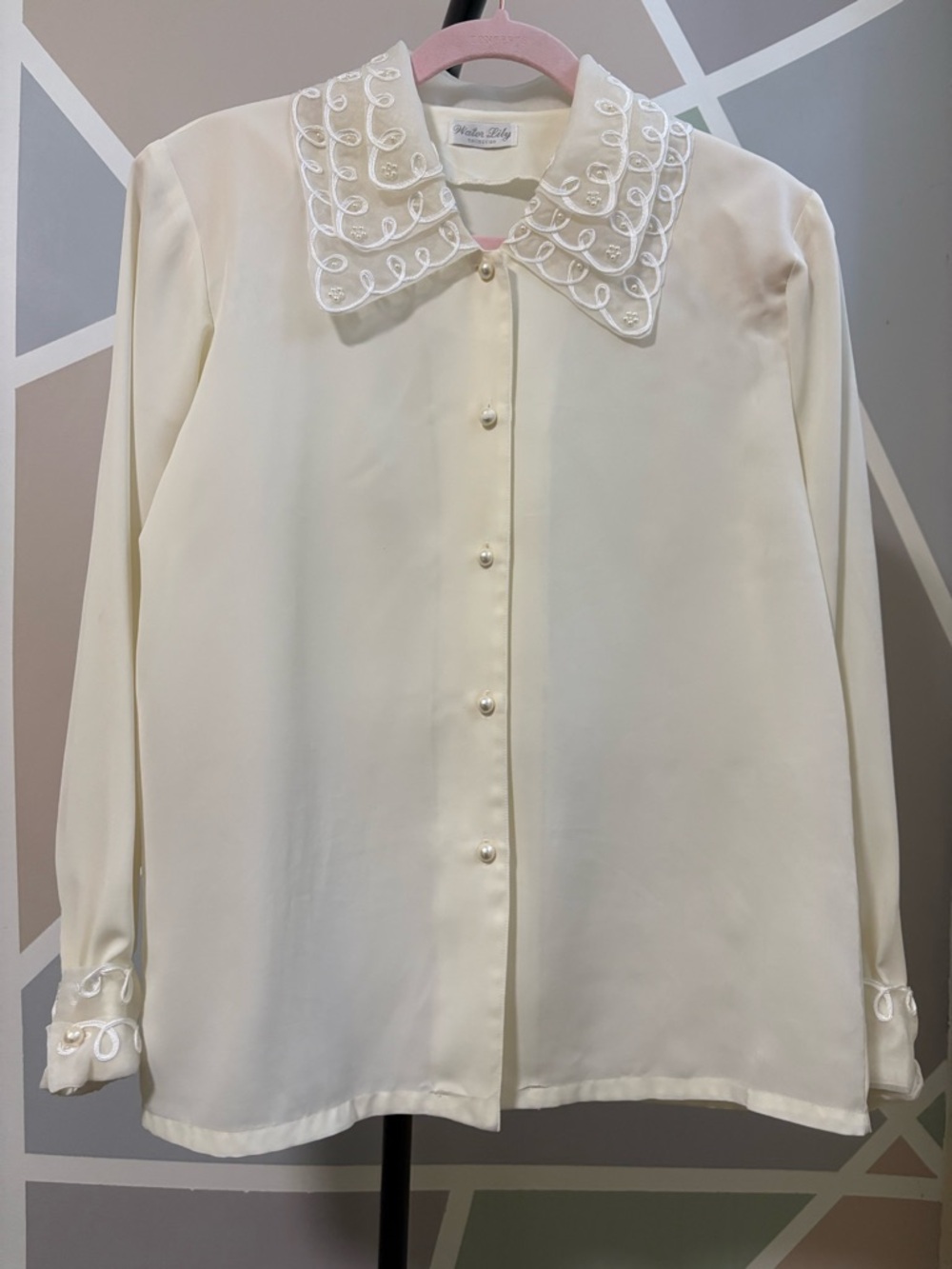 Vintage White Embroidered Collar Button-Front Blouse